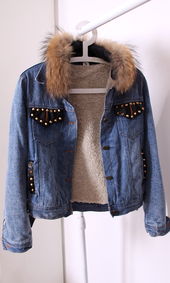 阿李小鎮(zhèn) 深耕歐美外貿(mào)精品女裝，兼營(yíng)日用百貨的多元化零售之道